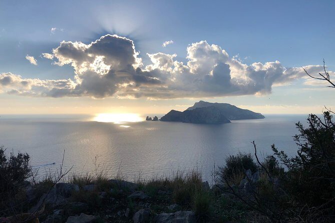 Hiking Experience - Sorrento Coast Punta Campanella Capri view - The 4-hour trek: what the day feels like in real time