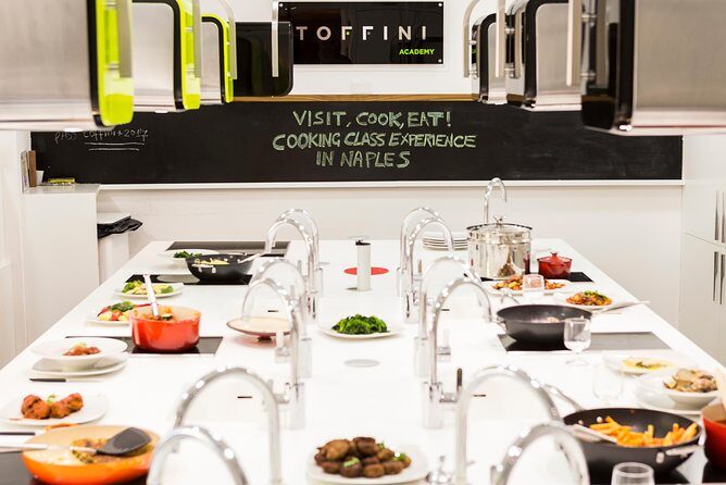 Homemade Pizza Class in Napoli - Toffini Academy: the domestic kitchen experience in Naples