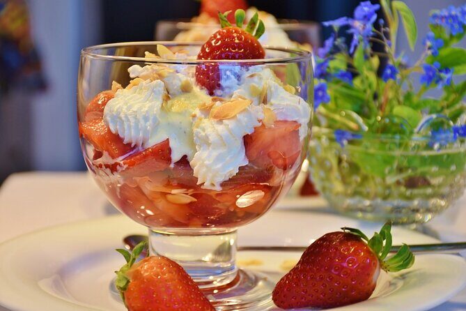 Ice Cream Show - Timing: How This Fits Around Dinner and Sightseeing