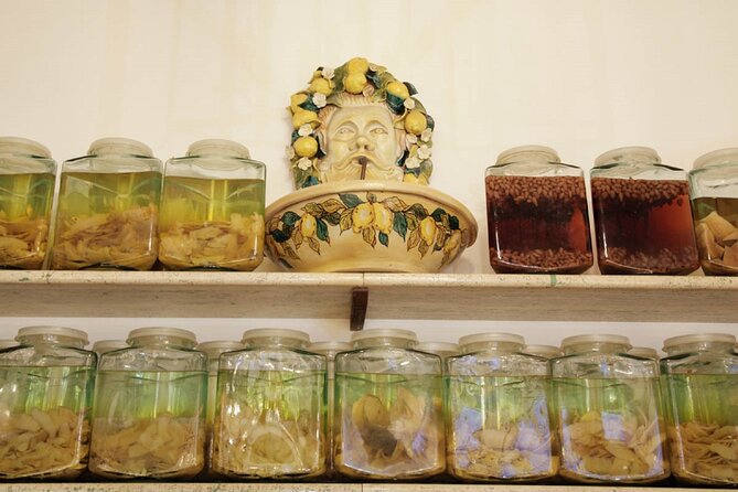 Learn how to make Amalfi limoncello - Key highlights you should know