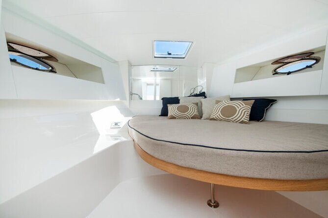 Luxury Capri Dining Experience & Aperitif with Yacht Transfer - Price and Value: Is $595.71 Per Person Really Worth It?