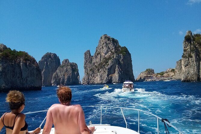 Luxury cruise from Salerno along the Amalfi Coast - Head back to Salerno: coast views on the way in