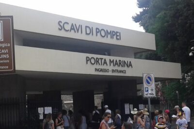 Minivan Tour | Positano Sorrento and Pompeii whit local driver - Pompeii: What You Can Expect and What Costs Extra