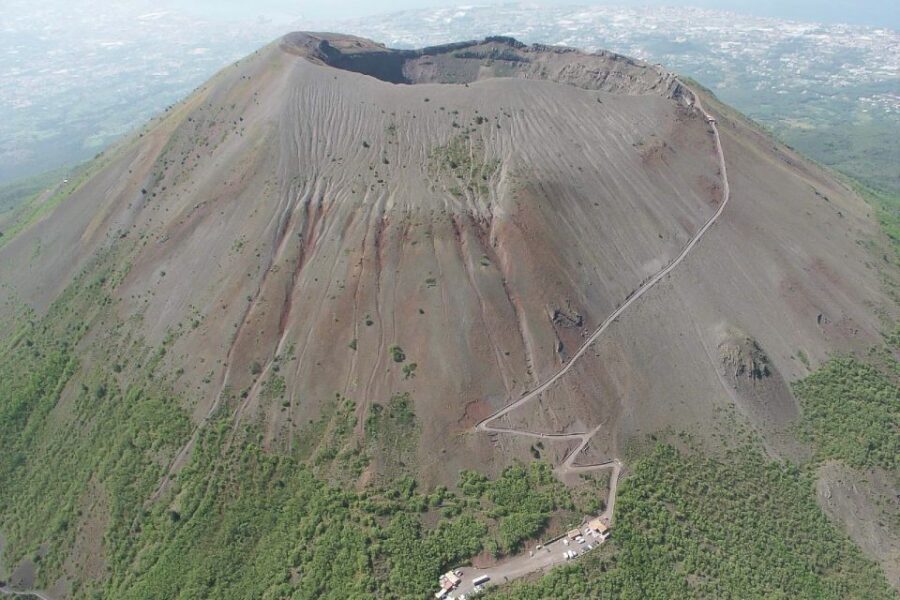Mount Vesuvius E-bike Tour - The uphill bike climb on paved roads (and what you’ll notice)