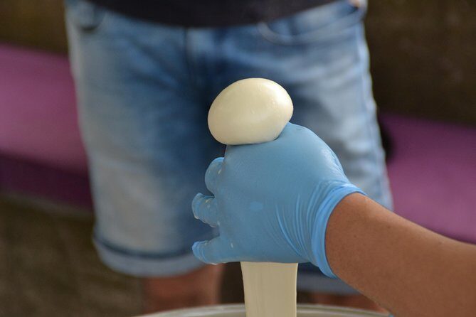 Mozzarella Class or Pizza Class - Amalfi on foot: maritime charm before you head higher