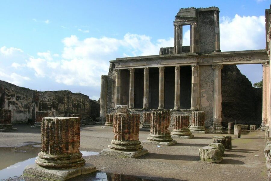Naples: 3-Days Pass w/ Pompeii, Museums & Transport Included - Pompeii and Herculaneum: included train tickets and one-time QR entry