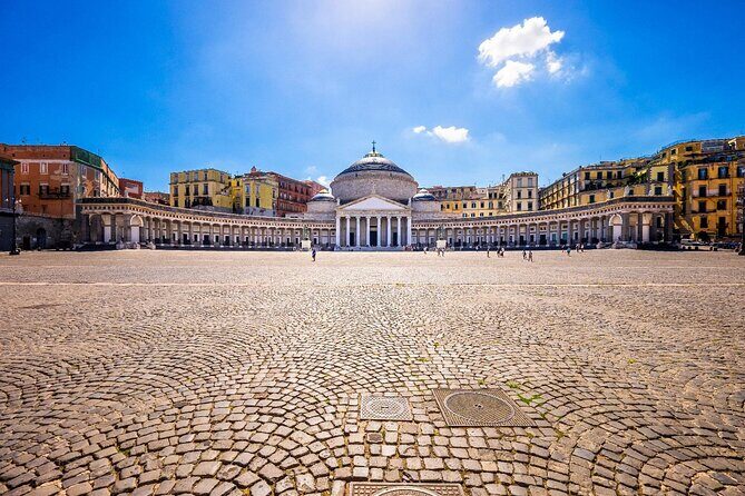 Naples - 4 hours in the streets of the city - Via Toledo: Long Walk, Big Street Energy, and Largo Maradona