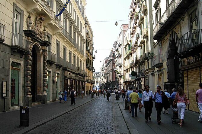 Naples - 4 hours in the streets of the city - Port’Alba Through the Decumanus Major: Via dei Tribunali’s Church-and-Pizza Mood