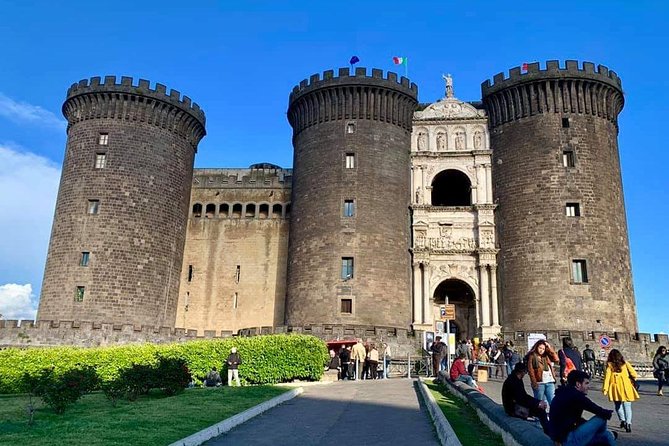 Naples Airport to Naples center transfer (or vice versa) - The Mercedes Ride Details That Make It Worth It