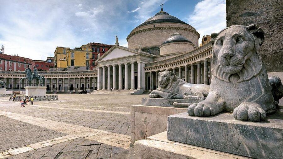Naples Audioguide - TravelMate app for your smartphone - Spaccanapoli, Underground Naples, and Via Toledo: street-level Naples layers