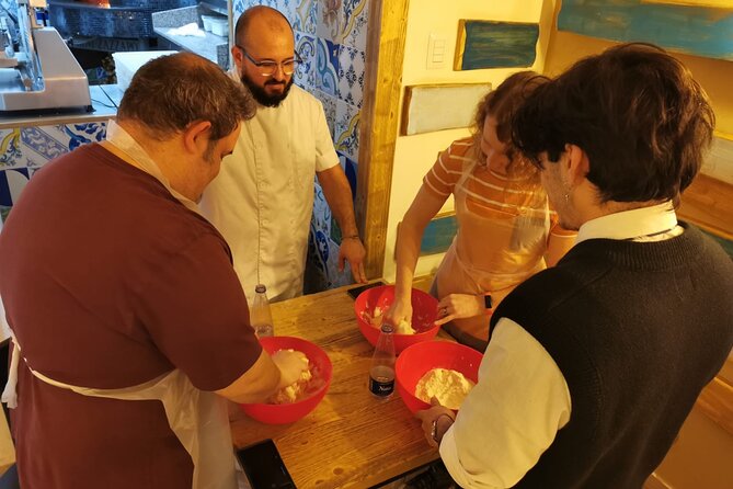 Naples: Authentic Italian Pizza Making Class with Local Pizzaiolo - Language, Atmosphere, and When You’ll Need to Speak Up