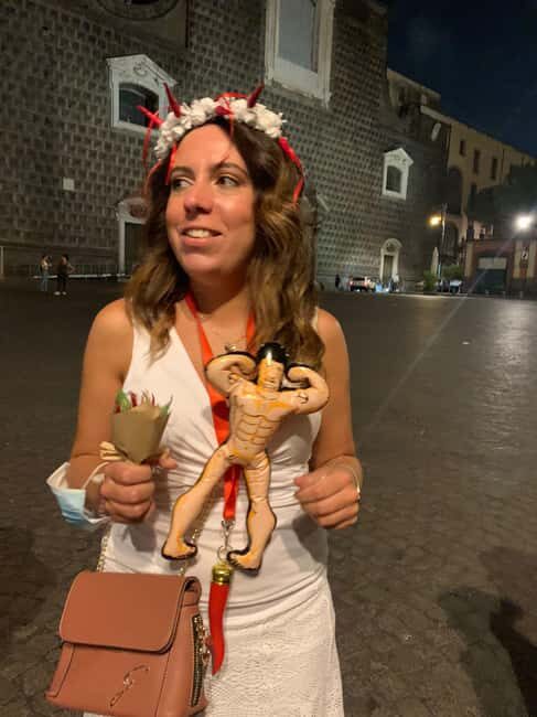 Naples: Bachelorette Party with Insolitaguida - Guido and the clue flow: how the game keeps moving