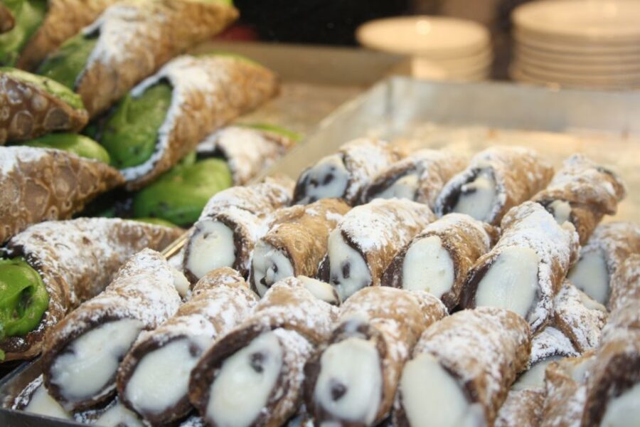 Naples by Night: Food and Wine Walking Tour with Local Guide - Pizza Fritta and the Fun of Street-Food Traditions
