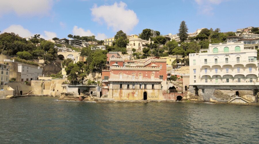 Naples: Castel dell'Ovo Boat Tour with Snorkeling & Aperitif - Castel dell’Ovo and the coast: why a 360-degree cruise is worth it