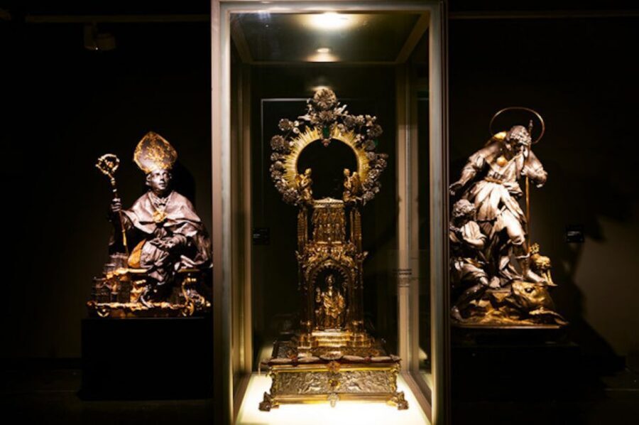 Naples: Chapel & Museum of San Gennaro Guided Tour - Should you book Naples: Chapel & Museum of San Gennaro Guided Tour?