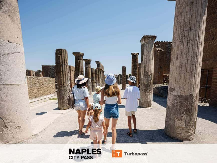 Naples: City Pass with guided tours, Pompeii & Underground - Naples archaeology museum day: the San Gennaro treasure stop