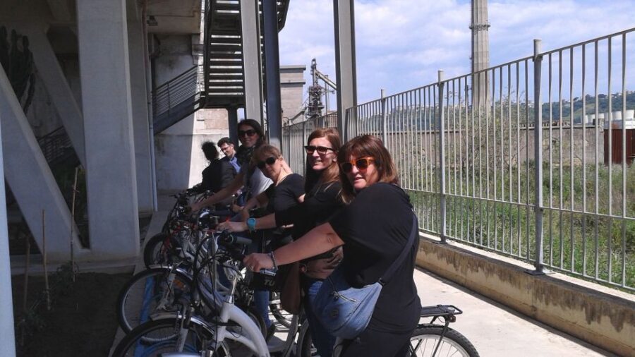 Naples: Electric Bike Tour of Pausilypon Archaeological Park - From Spaccanapoli to the main squares: a smooth Naples intro