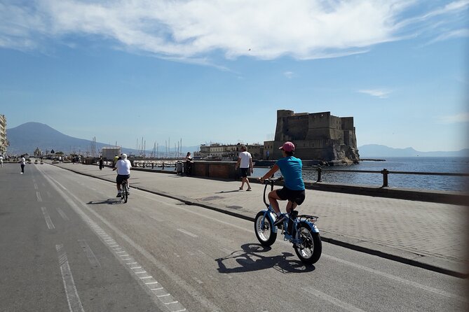 Naples electric bike tour Partenope - Castel Nuovo (Maschio Angioino): The Medieval-to-Renaissance Anchor