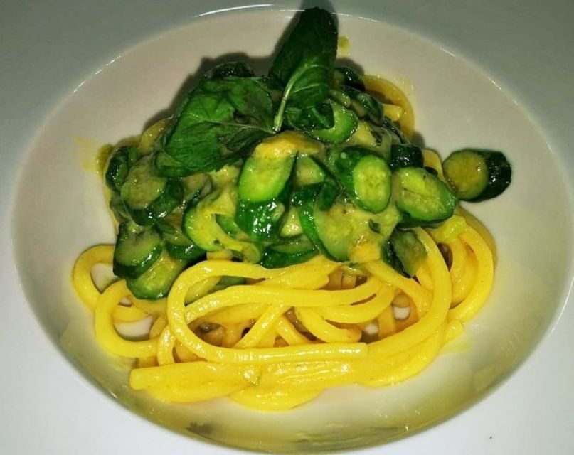 Naples: Fresh Pasta Cooking Class and Dinner with a Local - Getting there without stress: Colli Aminei to Int. 23 piano 5