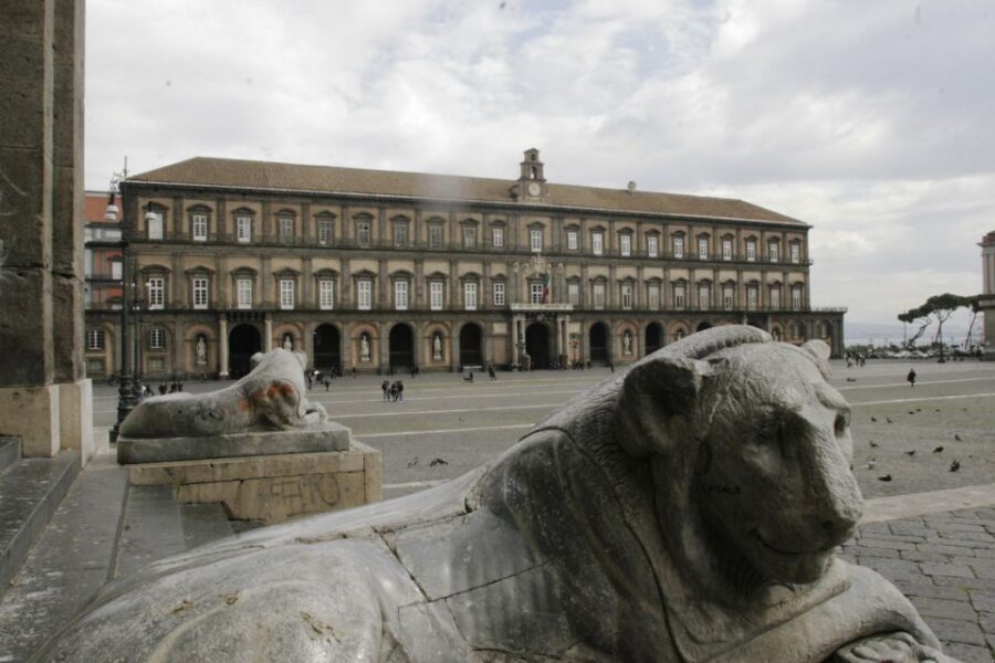 Naples: Historic Center Guided Tour with Underground Ruins - Via San Gregorio Armeno: nativity craft that’s more than a souvenir stop