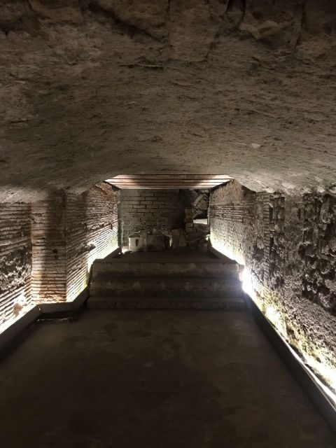 Naples: Historic Center Guided Tour with Underground Ruins - Price and time: is $99 worth it?