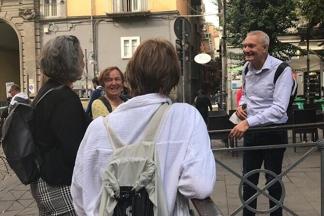 Naples historic center private tour with pizza lunch - Gino e Totò Sorbillo lunch: the pizza payoff