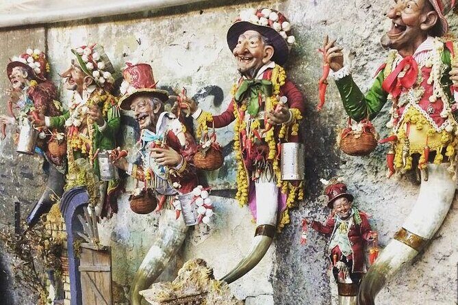 Naples Historical Center walking tour (2hrs) - Santa Maria delle Anime del Purgatorio ad Arco: pezzentelle souls and 1600s Naples