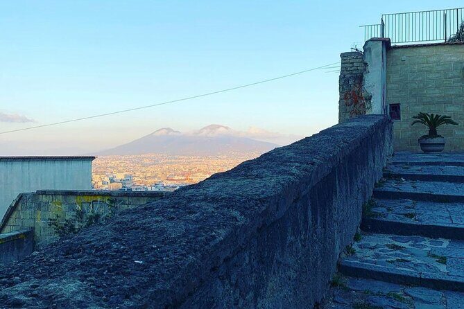 Naples Historical Center walking tour (2hrs) - How the walk stays friendly at family pace