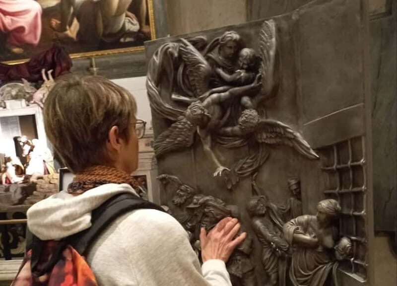 Naples: Masterpieces of Caravaggio Guided Walking Tour - Museodivino: magnifying glass micro details plus a coffee break