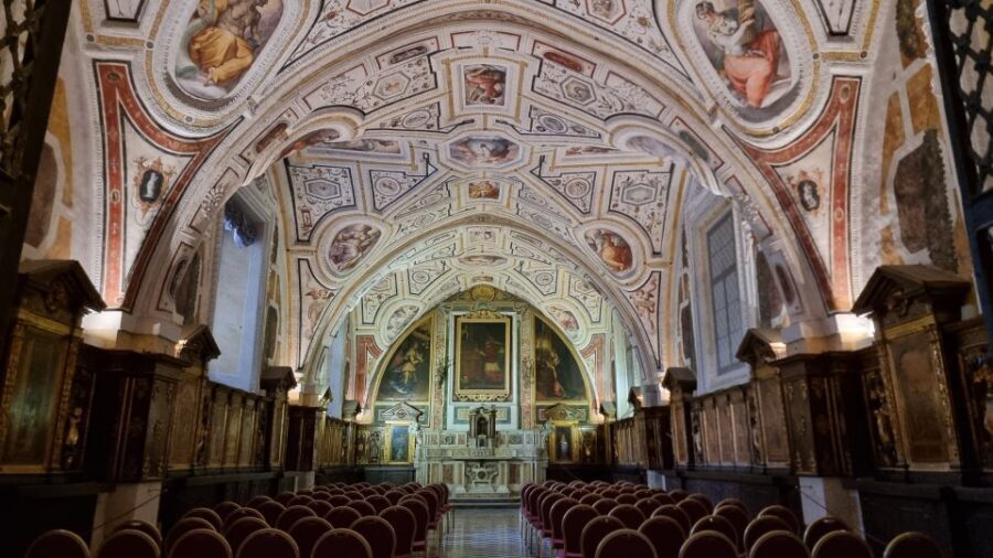 Naples: Monuments and Historic District Self-Guided Tour - Churches across 1200 to 1800: Gothic, Renaissance, and Baroque in one walking plan
