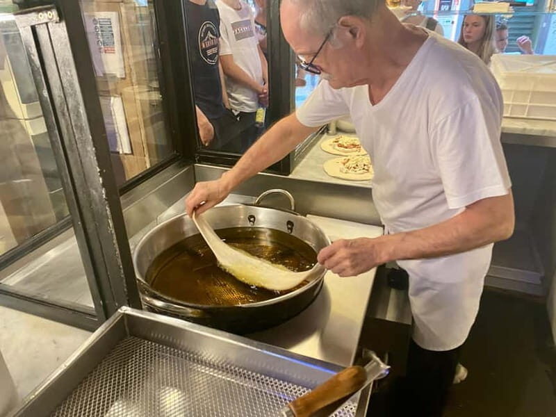 Naples: Old City Center Street Food Tour with Spritz - Strolling Via San Gregorio Armeno: Cribs, Crafts, and a Naples Tradition