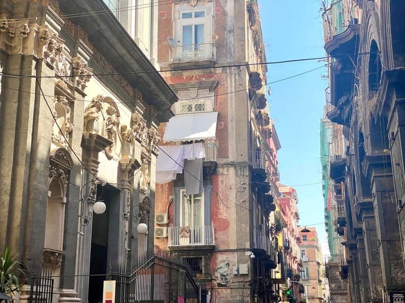 Naples: Old City Center Street Food Tour with Spritz - Ending at Piazza del Gesù Nuovo: Obelisk Views and the Spritz + Gelato Finish