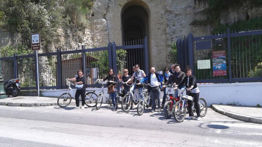 Naples: Panoramic E-Bike Tour - Castel dell’Ovo and Marinaro: legends by the water