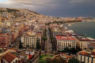 Naples panoramic tour and Monumental historic center. - Galleria Umberto I: elegant arcade, darker past beneath it