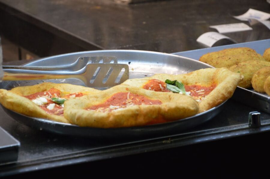 Naples: Pizza and Beyond Food Tour - Fried Pizza, WWII, and the People’s Pizza Idea