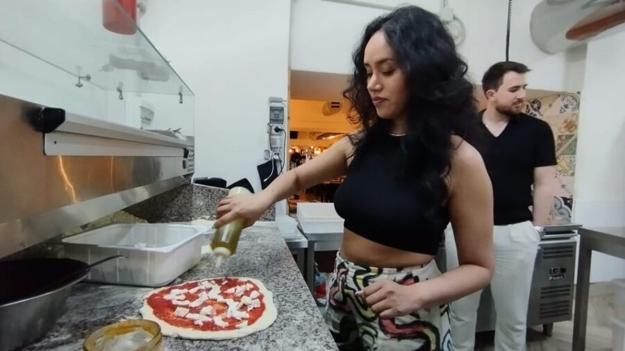 Naples: Pizza Making Class with Neapolitan Chef and drink - Dough from scratch: the lesson that makes everything click