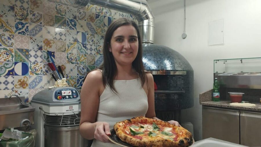 Naples: Pizza Making Class with Neapolitan Chef and drink - Toppings and building your own pizza like a Neapolitan