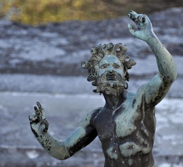 Naples: Pompeii and Herculaneum Private Walking Tour - Pompeii Archaeological Site: the western highlights in 2 hours