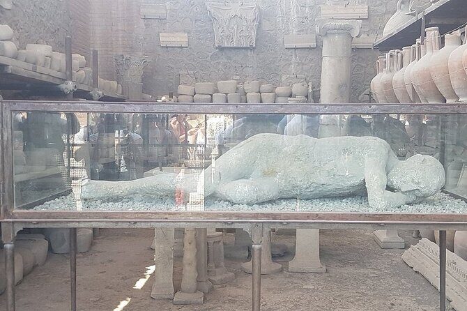 Naples, Pompeii and Sorrento full day tour from Naples - Group size, transport, and the “long day” factor
