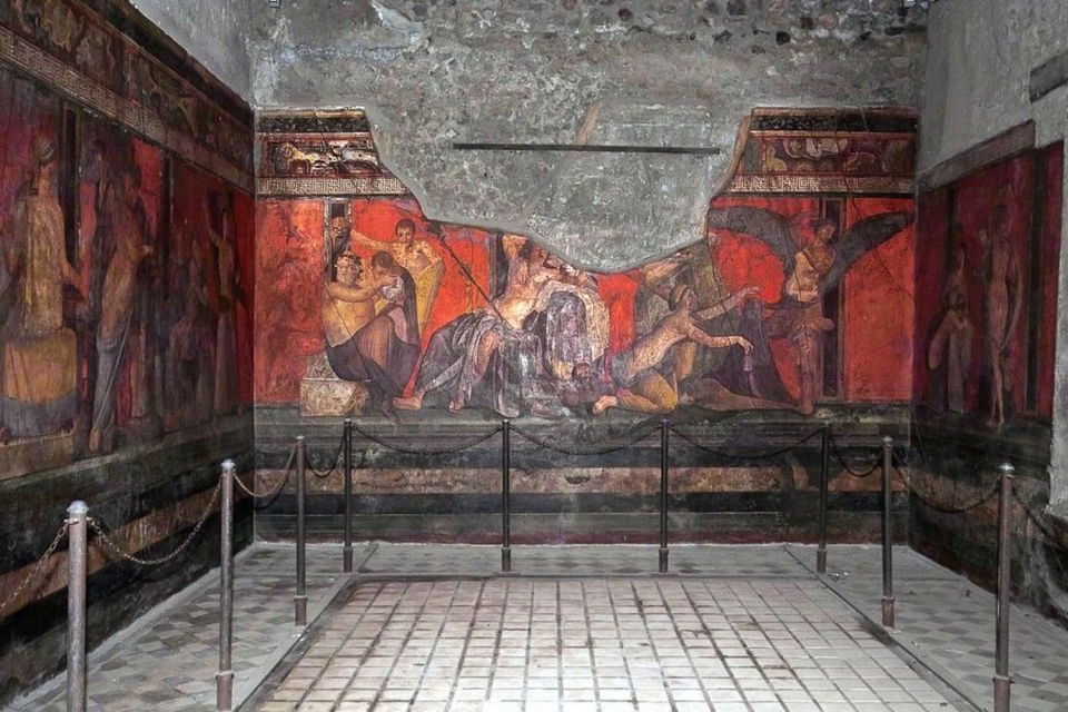 Naples: Pompeii, Herculaneum and Mt. Vesuvius Private Tour - Vesuvius crater hike: the final link in the story