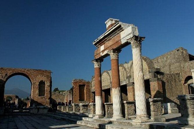 Naples: Pompeii, Herculaneum, and Vesuvius Tour by Minivan - Pompeii: How 3 Hours Can Feel Like Both Enough and Not Enough