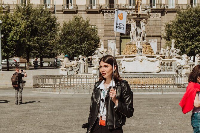 Naples Royal Palace & Monumental Area Tour - Tickets Included - What to expect from the guide style (and how to get the most out of it)