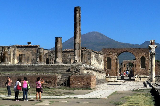 Naples/Salerno Port: Pompeii Tour - Shore Excursion - The 3.5-hour plan: what happens when