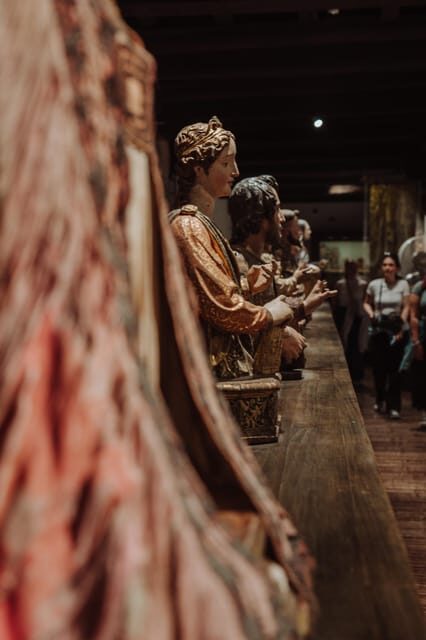 Naples: Santa Chiara Cloister Guided Group Tour - The 35-minute guided walk: a monastery you can read quickly