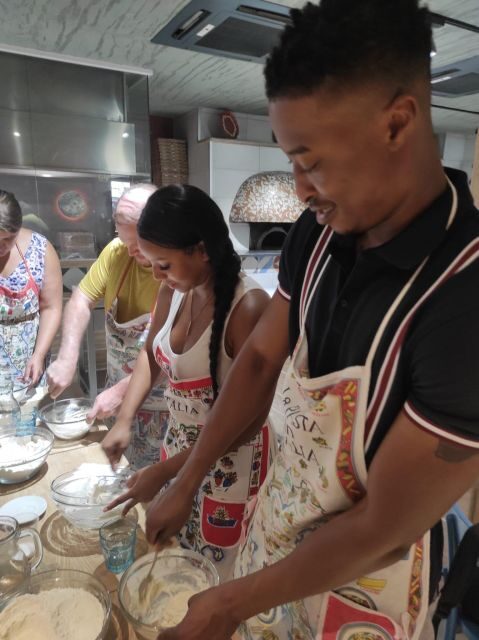 Naples: Small Group Pizza Making with Drink Included - Tips to get the most out of your pizza-making session