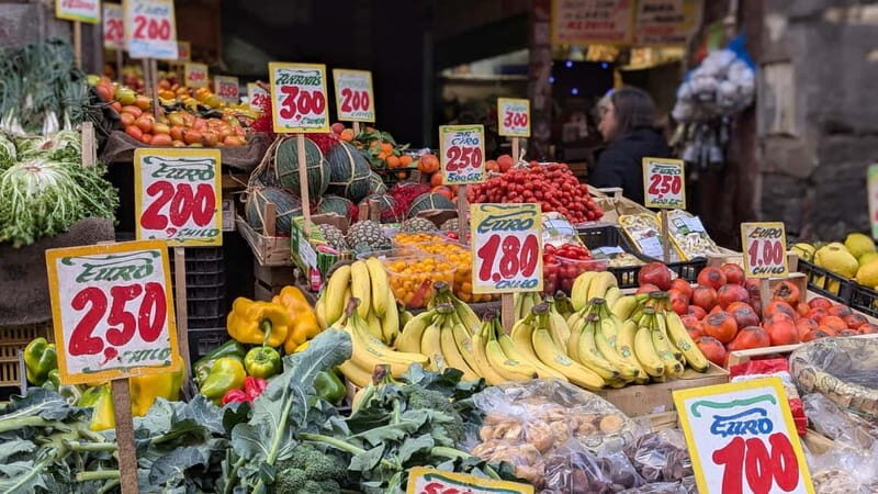 Naples: Street Art, Wine and Food Tasting Walking Tour - Dei Vergini Market: a morning snapshot of how locals shop