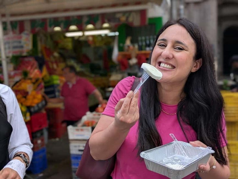 Naples: Street Art, Wine and Food Tasting Walking Tour - How the 2.5-hour walk fits together (and what to wear)