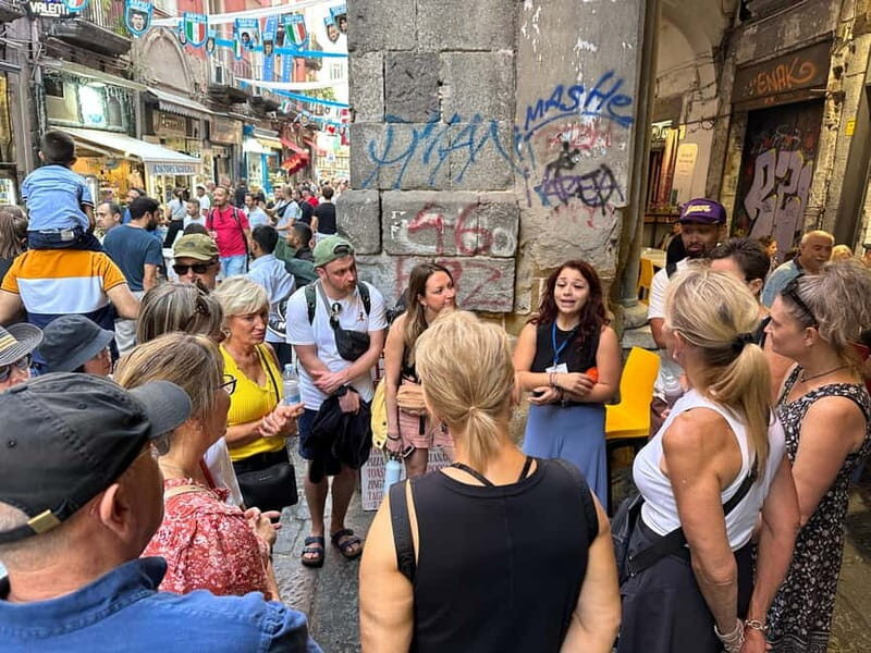 Naples: Street Food and Guided Sightseeing Walking Tour - Via San Gregorio Armeno and nativity art with flavor in mind
