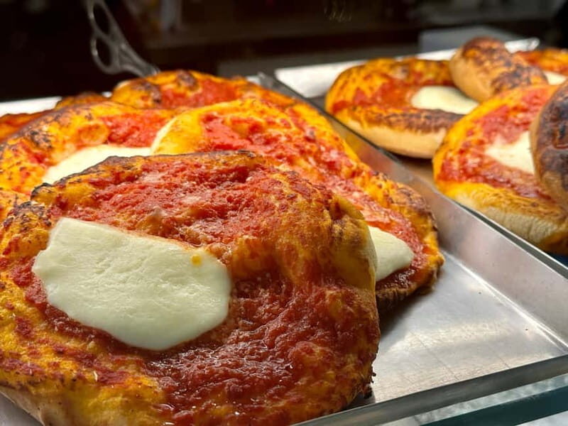 Naples: Street Food and Guided Sightseeing Walking Tour - Gelato, limoncello, and spritz: how to pace the tastings
