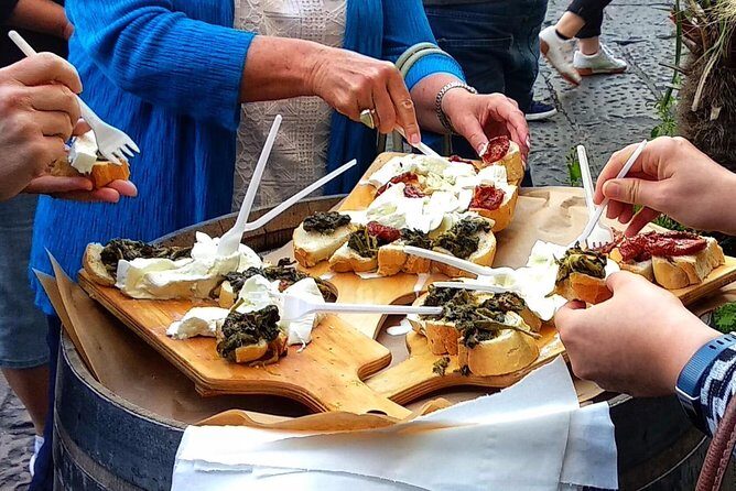 Naples: Street Food and Sightseeing Tour with Local Expert - Key highlights worth planning for